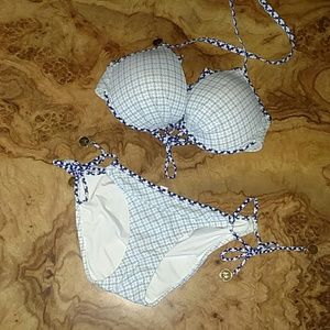 Victoria's Secret bikini